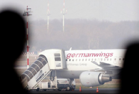 Germanwings Flight 9525 co-pilot deliberately crashed plane, officials say